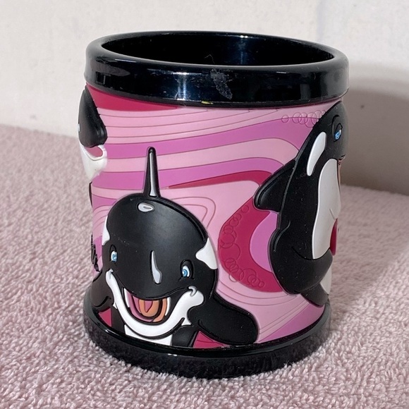 Vintage Pink Sea World Shamu Orca Mug “Hannah” - Picture 2 of 9